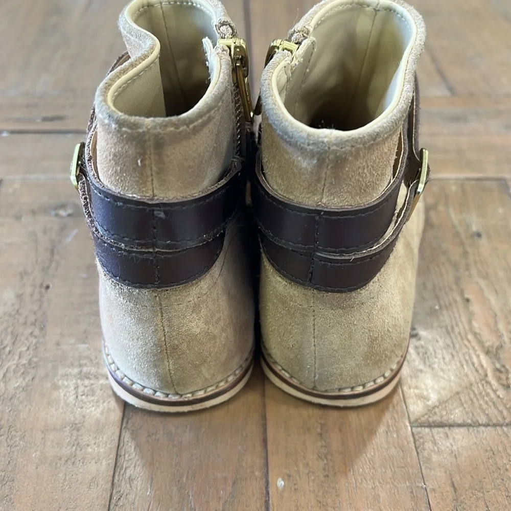 Janie and jack taupe suede boots
